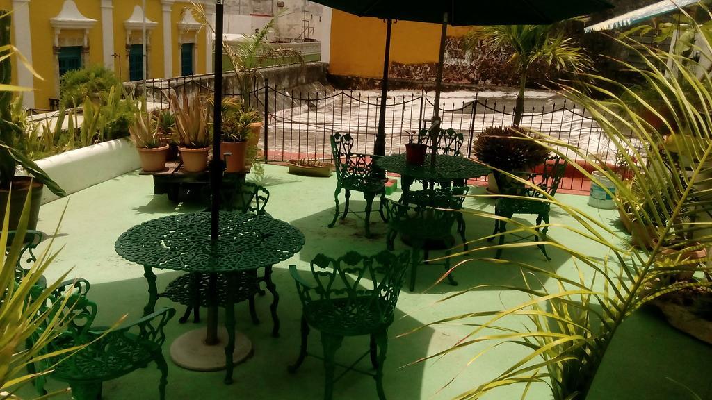 Hotel Y Hostal Casa Risueno Campeche Zimmer foto